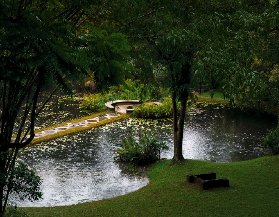 geoffrey bawa landscape