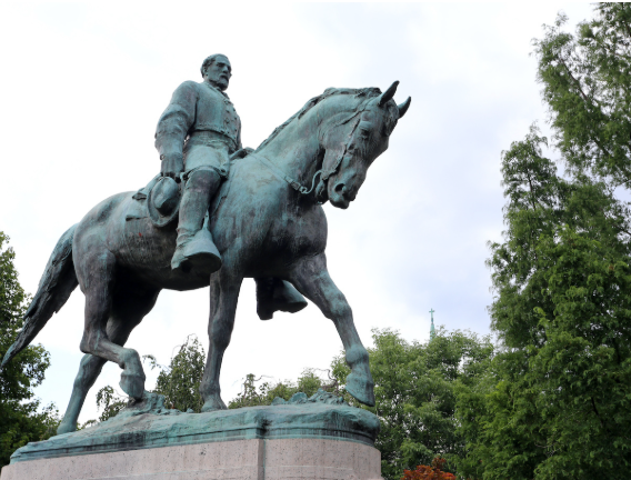 Public Monument3
